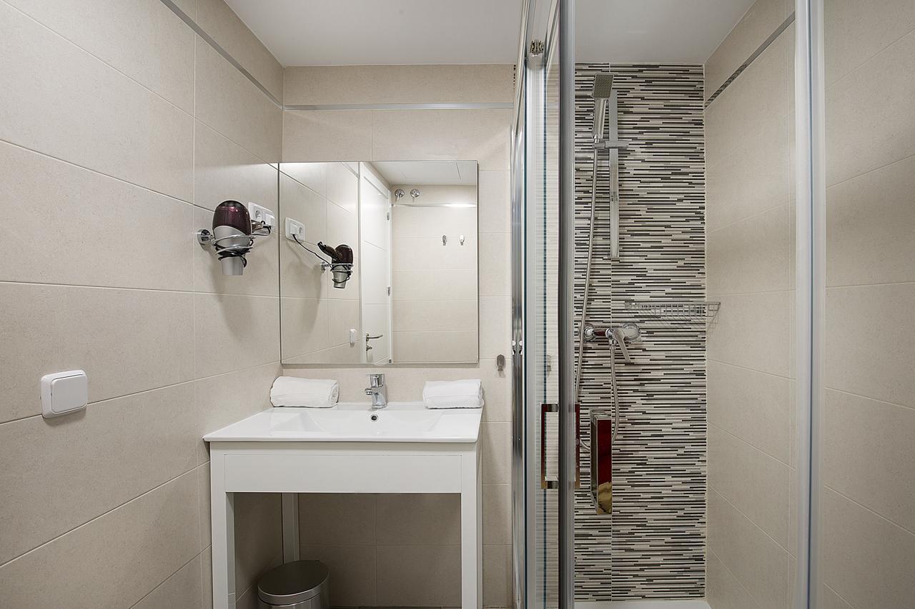 Apartamentos Tandem La Bolsa 4 Madrid Extérieur photo